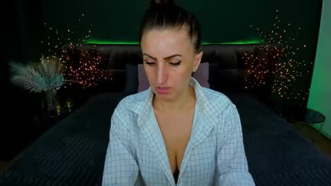 rebecca_diamonds online show from 02-18-25, 01:55