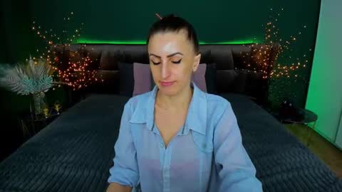 rebecca_diamonds online show from 02-19-25, 10:45