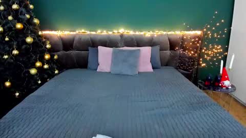 rebecca_diamonds online show from 01-12-26, 06:51