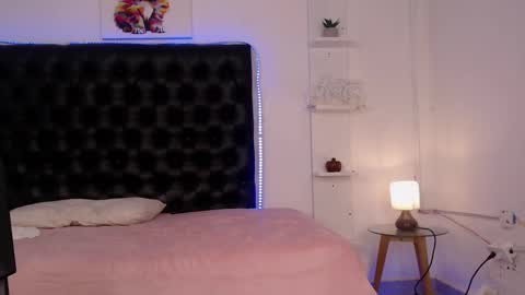 Snapshot of rebecca_jenner chatting on 01-11-25, 03:52 rebecca_jenner online show from 01-11-25, 03:52