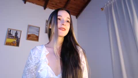 Snapshot of rebecca_johonsonn chatting on 03-08-26, 02:37 Becca Johnsoon online show from 03-08-26, 02:37