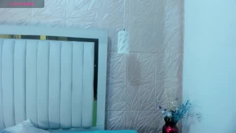 Rebecca online show from 09-19-25, 11:33