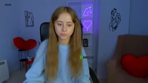 rebecca_smile_ online show from 10-13-25, 05:40