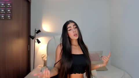 Snapshot of rebeccabaxter chatting on 10-29-25, 02:14 Rebecca online show from 10-29-25, 02:14