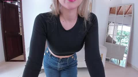 Rebe online show from 06-29-26, 06:19