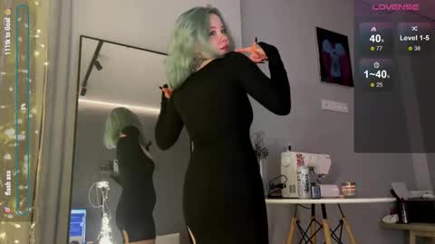 Rebecca Nikson online show from 11-05-25, 03:06