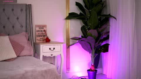 Rebecca online show from 04-01-26, 07:53