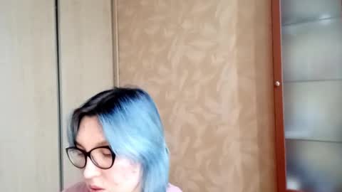 Zoe online show from 01-13-26, 06:08