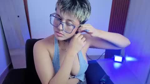 Snapshot of rebeka_baker chatting on 07-02-26, 11:16 REBEKA online show from 07-02-26, 11:16