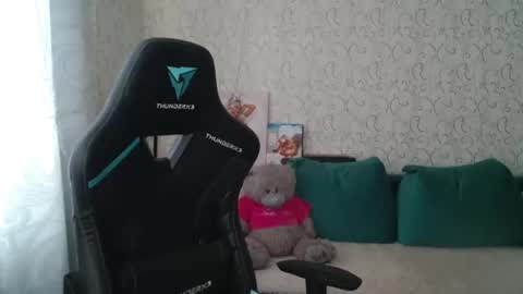 RebesaOlset online show from 01-26-25, 10:34