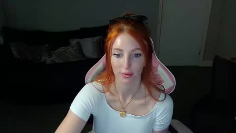 Snapshot of red_firesquirt chatting on 12-03-24, 03:00 Red - online show from 12-03-24, 03:00