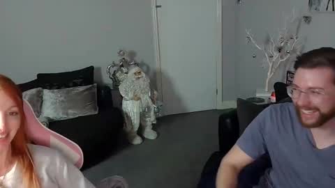 Snapshot of red_firesquirt chatting on 12-07-24, 09:11 Red - online show from 12-07-24, 09:11