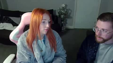 Snapshot of red_firesquirt chatting on 01-04-25, 09:20 Red - online show from 01-04-25, 09:20