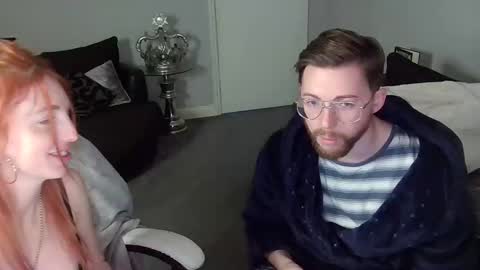 Snapshot of red_firesquirt chatting on 01-05-25, 09:03 Red - online show from 01-05-25, 09:03
