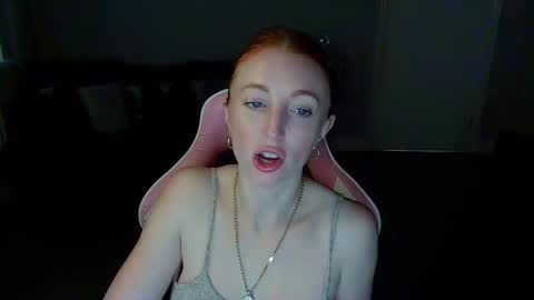 Snapshot of red_firesquirt chatting on 01-07-25, 02:19 Red - online show from 01-07-25, 02:19