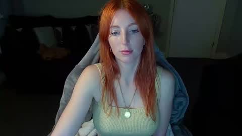 Snapshot of red_firesquirt chatting on 01-08-25, 02:46 Red - online show from 01-08-25, 02:46