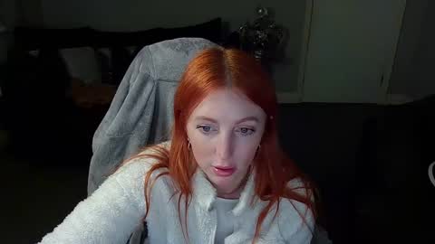 Snapshot of red_firesquirt chatting on 01-08-25, 10:37 Red - online show from 01-08-25, 10:37