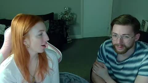 Snapshot of red_firesquirt chatting on 01-12-25, 09:40 Red - online show from 01-12-25, 09:40