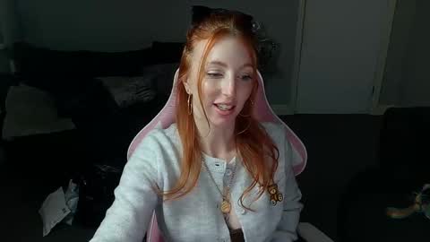 Snapshot of red_firesquirt chatting on 01-20-25, 04:01 Red - online show from 01-20-25, 04:01