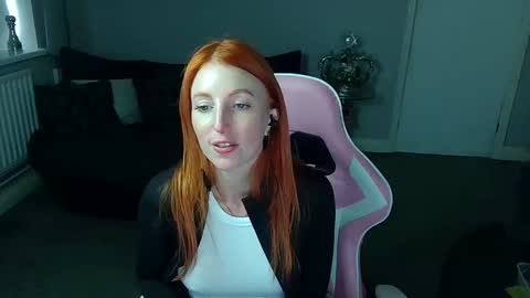 Snapshot of red_firesquirt chatting on 01-27-25, 03:39 Red - online show from 01-27-25, 03:39