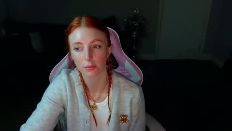 Snapshot of red_firesquirt chatting on 01-29-25, 09:39 Red - online show from 01-29-25, 09:39