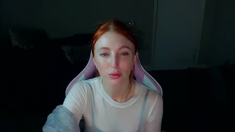 Snapshot of red_firesquirt chatting on 02-03-25, 09:50 Red - online show from 02-03-25, 09:50