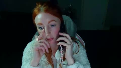 Snapshot of red_firesquirt chatting on 02-11-25, 03:08 Red - online show from 02-11-25, 03:08