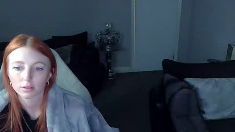 Snapshot of red_firesquirt chatting on 02-16-25, 09:16 Red - online show from 02-16-25, 09:16