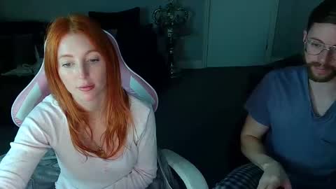 Snapshot of red_firesquirt chatting on 02-23-25, 09:05 Red - online show from 02-23-25, 09:05