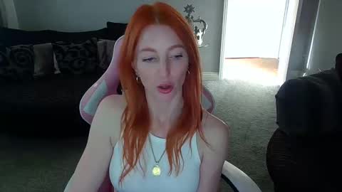 Snapshot of red_firesquirt chatting on 02-24-25, 02:26 Red - online show from 02-24-25, 02:26