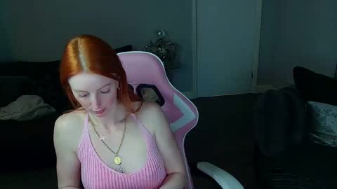 Snapshot of red_firesquirt chatting on 03-03-25, 04:46 Red - online show from 03-03-25, 04:46