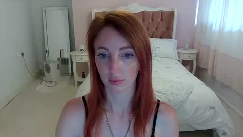 Snapshot of red_firesquirt chatting on 07-03-26, 11:16 Red - online show from 07-03-26, 11:16