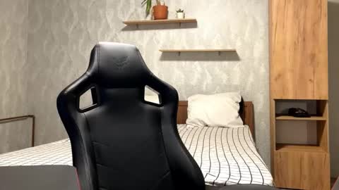 redbullshine online show from 09-23-25, 01:36