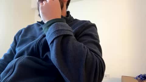 Snapshot of redchallenge chatting on 12-14-25, 01:49 Redchallenge online show from 12-14-25, 01:49