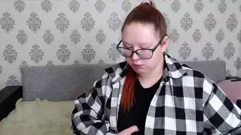 Chloe online show from 10-13-25, 05:18