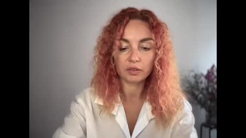 Snapshot of reddgirll chatting on 10-21-25, 09:43 reddgirll online show from 10-21-25, 09:43