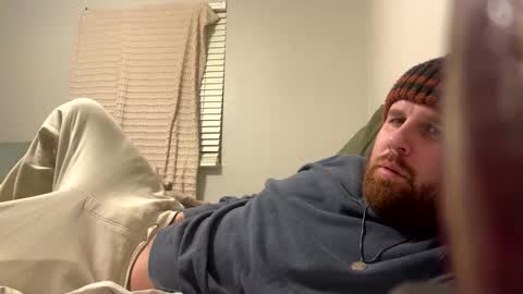 Snapshot of reddrockett69 chatting on 02-05-26, 03:33 Ali j online show from 02-05-26, 03:33