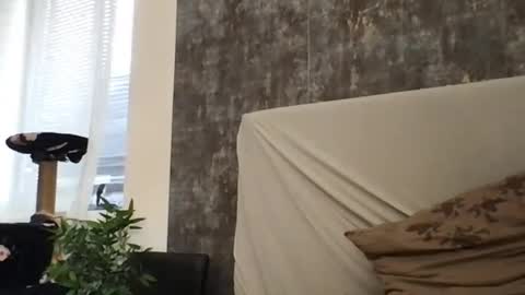 Snapshot of redfoxofficial chatting on 07-14-26, 11:38 Redfox online show from 07-14-26, 11:38