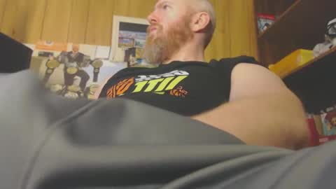 Snapshot of redhead4fun chatting on 01-19-25, 03:42 theredhead4fun online show from 01-19-25, 03:42