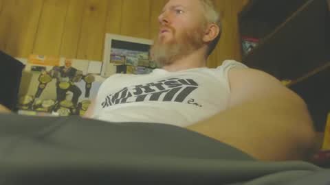 Snapshot of redhead4fun chatting on 11-12-25, 06:19 theredhead4fun online show from 11-12-25, 06:19