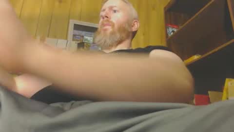 Snapshot of redhead4fun chatting on 12-22-25, 03:47 theredhead4fun online show from 12-22-25, 03:47