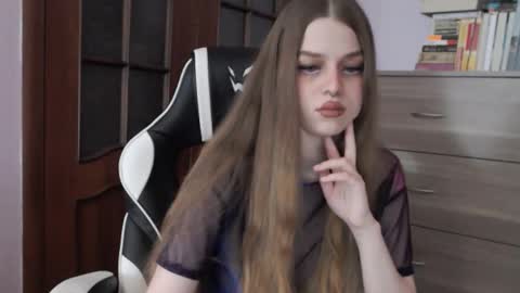 Lily online show from 11-16-25, 02:17