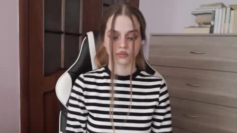 Lily online show from 03-14-26, 03:23