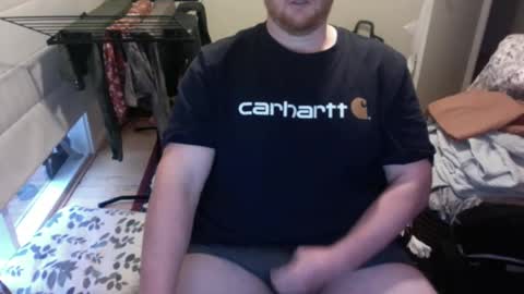 Snapshot of redheaded_aus chatting on 09-16-25, 06:58 Burt Macklin online show from 09-16-25, 06:58