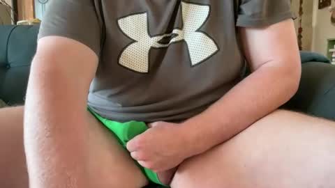 Snapshot of redheaded_aus chatting on 04-08-26, 10:10 Burt Macklin online show from 04-08-26, 10:10