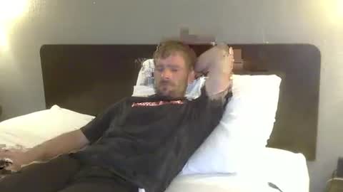 Snapshot of redheadlover828 chatting on 06-11-26, 02:53 Kevin online show from 06-11-26, 02:53