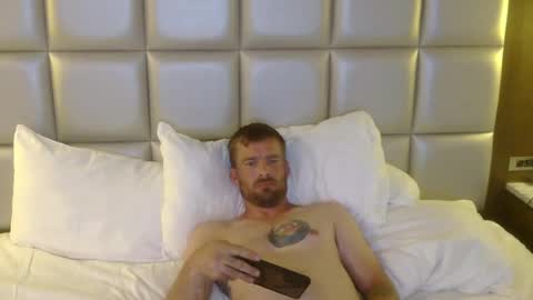 Snapshot of redheadlover828 chatting on 08-05-26, 02:42 Kevin online show from 08-05-26, 02:42