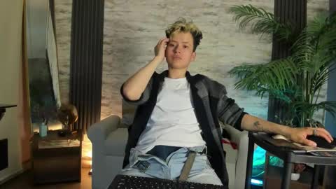 redhood_1_ online show from 03-27-26, 03:45