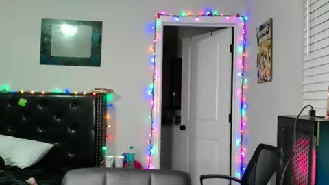 Snapshot of redinthebed chatting on 12-19-25, 11:12 InkedGinger online show from 12-19-25, 11:12