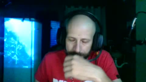 Snapshot of redragonwolf chatting on 10-01-25, 08:53 redra online show from 10-01-25, 08:53